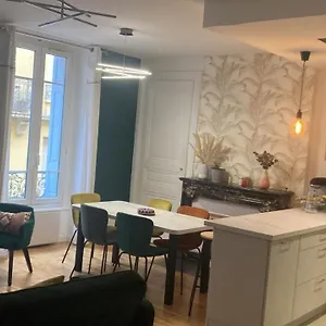 En Haussmannien En Centre Maison d'hôtes