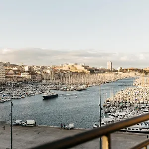 https://newhotel-vieux-port.fr-provencehotel.com